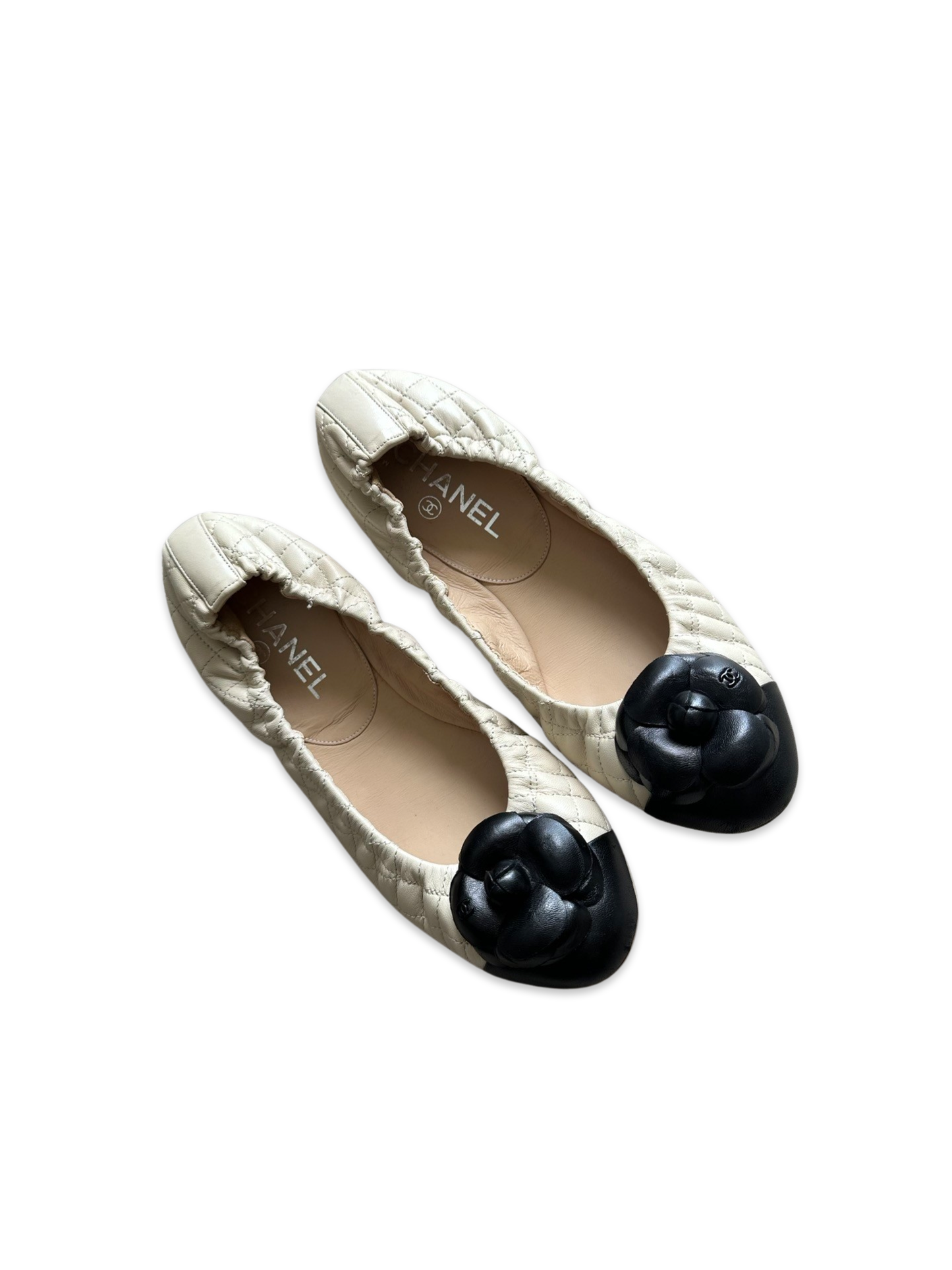 Ballerines Chanel Camelia T 38.5 - Cuir matelassé Noire et beige